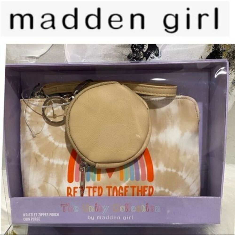 𝅺MADDEN Girl Wristlet & Coin Purse